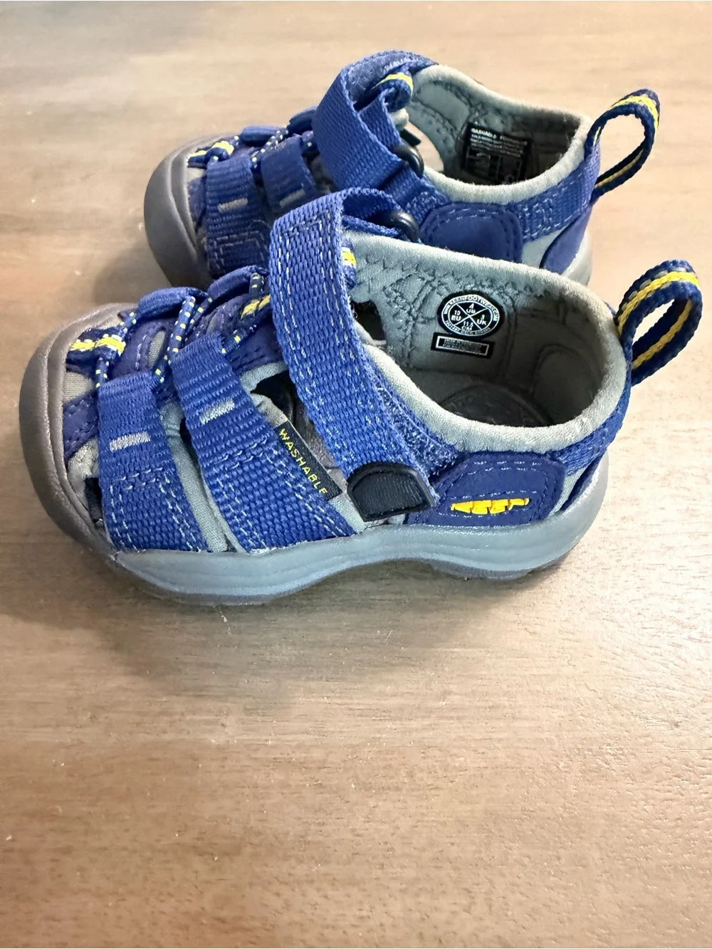 NWOT Keen Newport H2